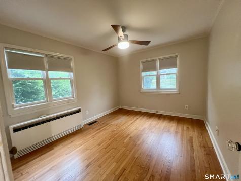 90 Edgewood Way New Haven CT 06515