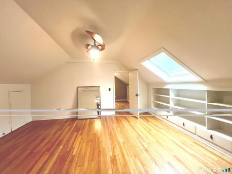 90 Edgewood Way New Haven CT 06515