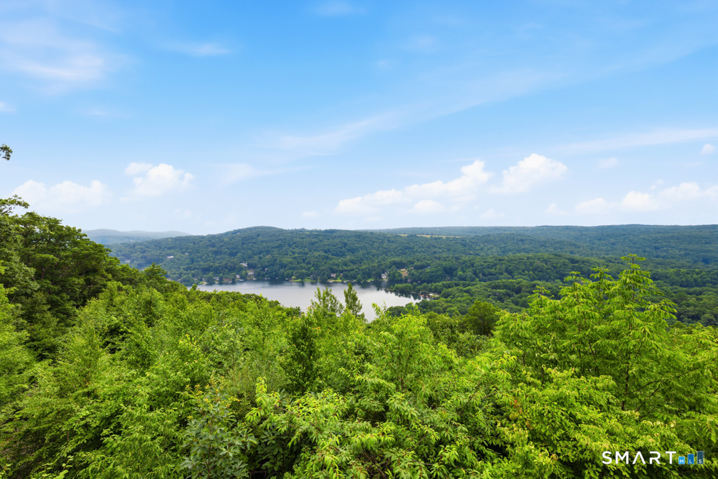 12 Fox Run Sherman CT 06784