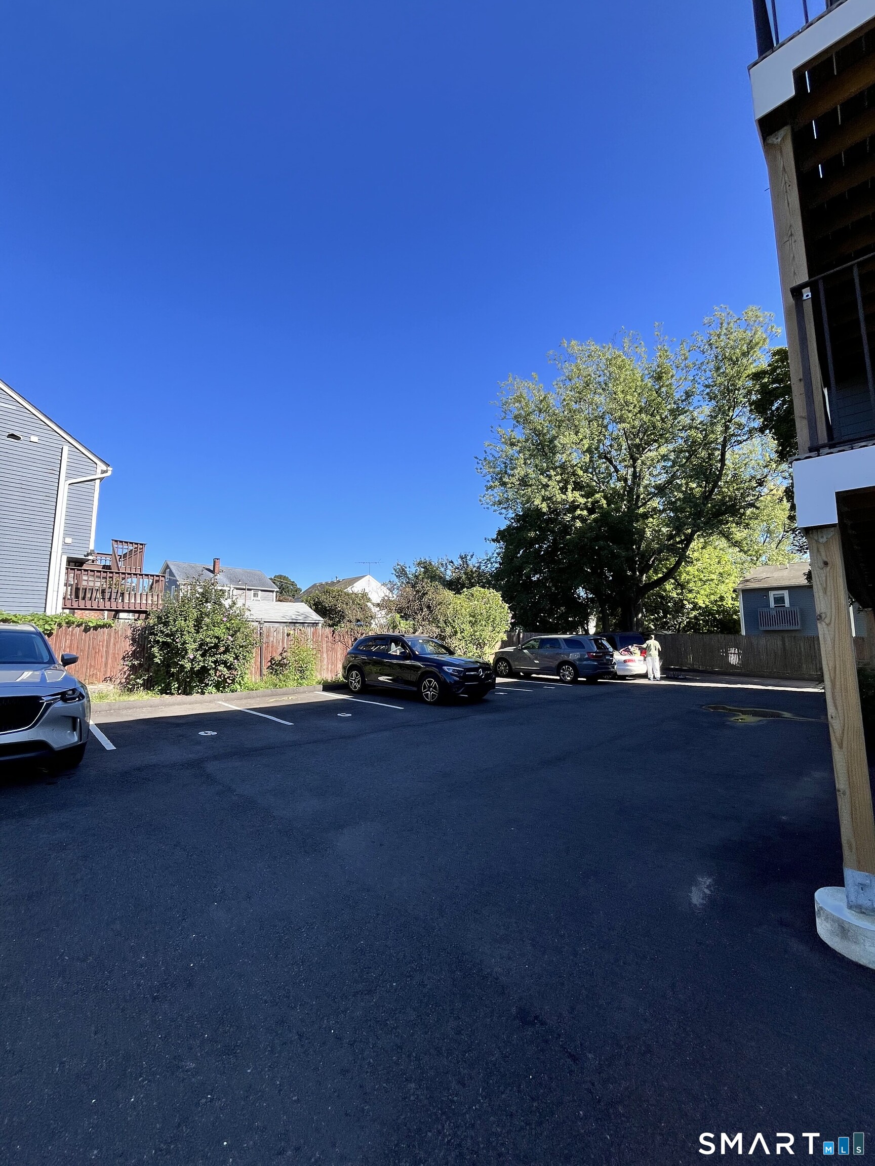 42 Glenwood Avenue Norwalk CT 06854