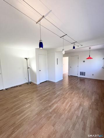 42 Glenwood Avenue Norwalk CT 06854
