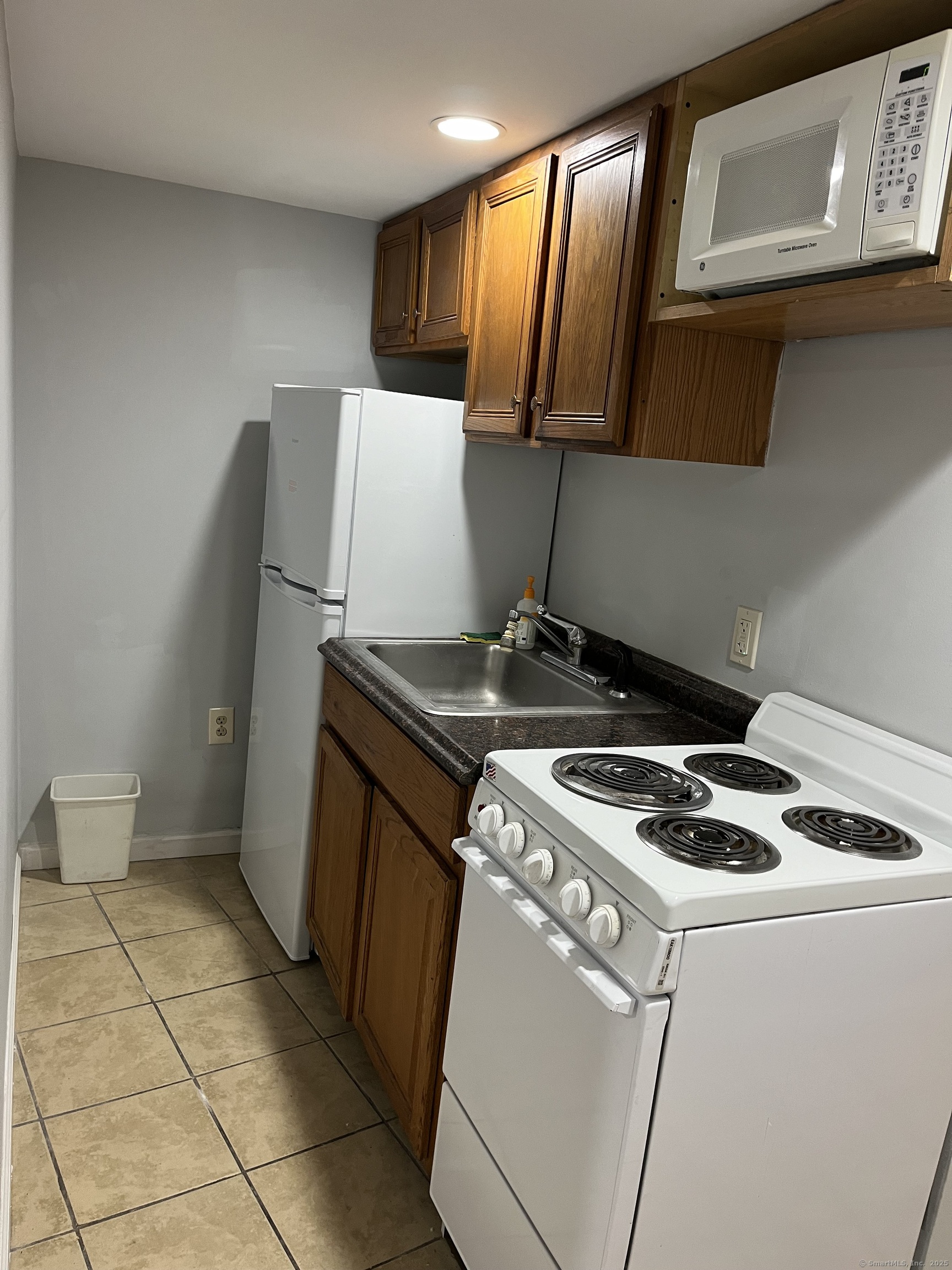 1397-1399 State Street New Haven CT 06511