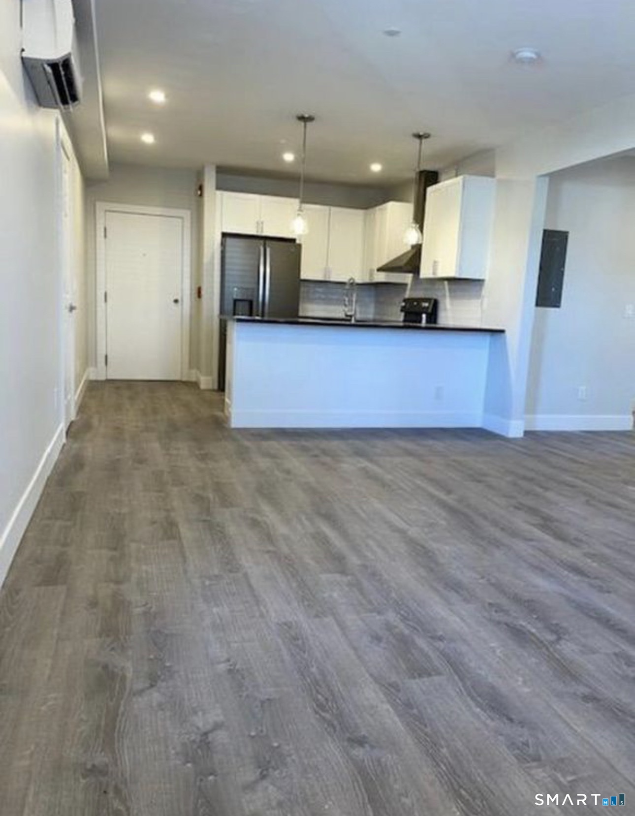 1903 Post Road Fairfield CT 06824