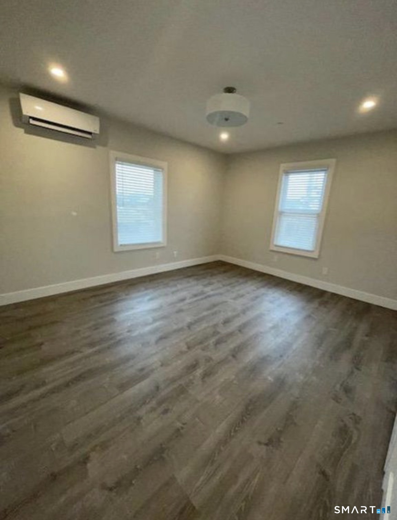 1903 Post Road Fairfield CT 06824