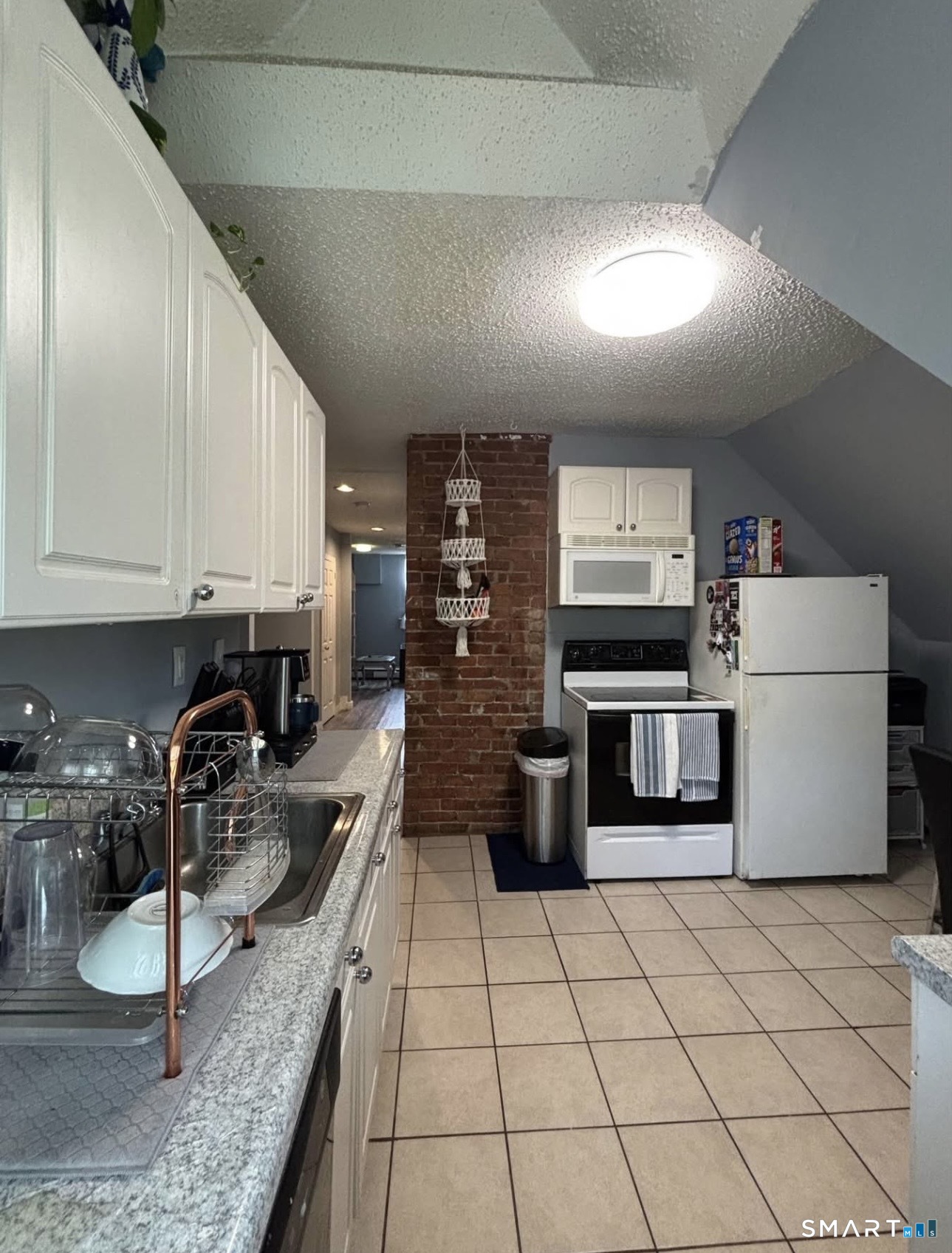 273 Collins Street Hartford CT 06105