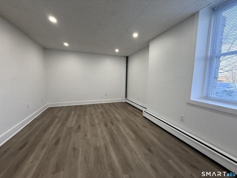 156 Garfield Avenue New London CT 06320