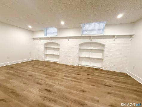 156 Garfield Avenue New London CT 06320