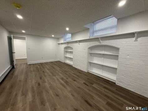 156 Garfield Avenue New London CT 06320