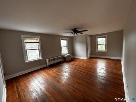 925 Meriden Road Waterbury CT 06705