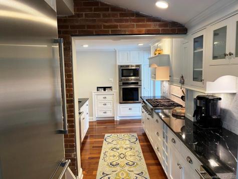 27 Brightwater Road Old Lyme CT 06371