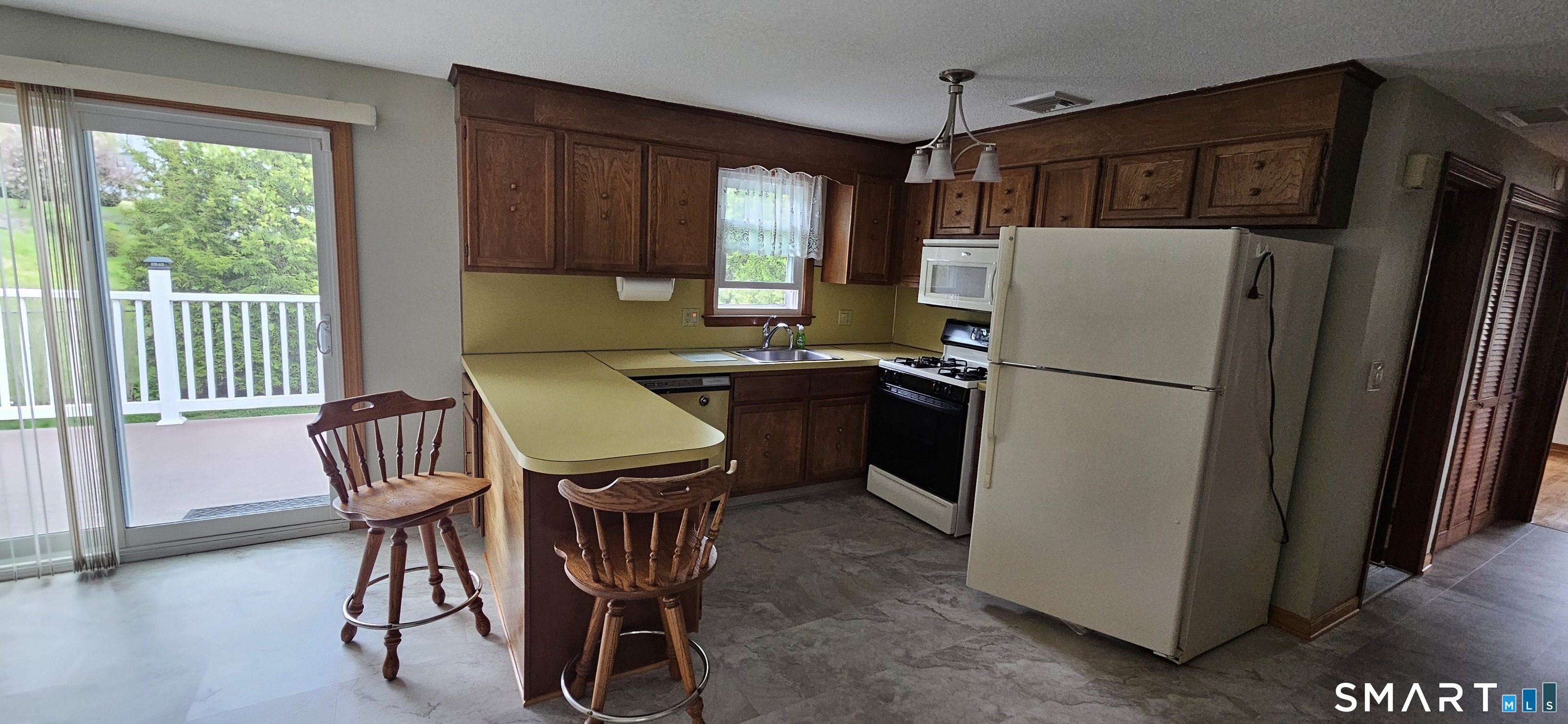 14 Cadwell Court New Britain CT 06053