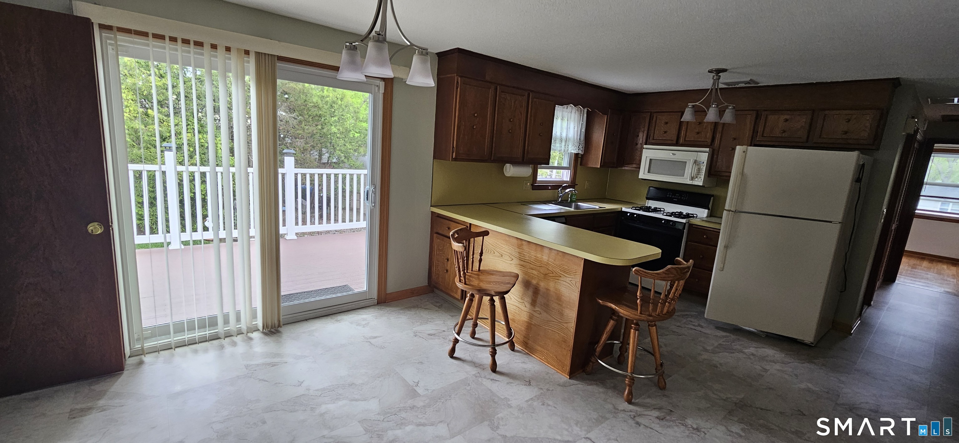 14 Cadwell Court New Britain CT 06053