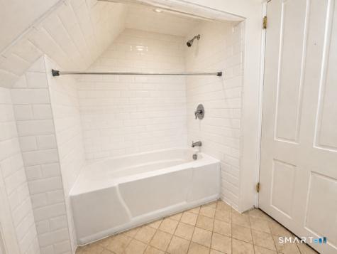 75 Waterbury Avenue Stamford CT 06902
