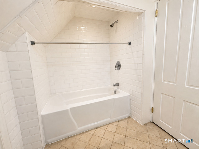 75 Waterbury Avenue Stamford CT 06902
