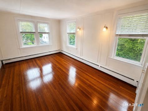 75 Waterbury Avenue Stamford CT 06902