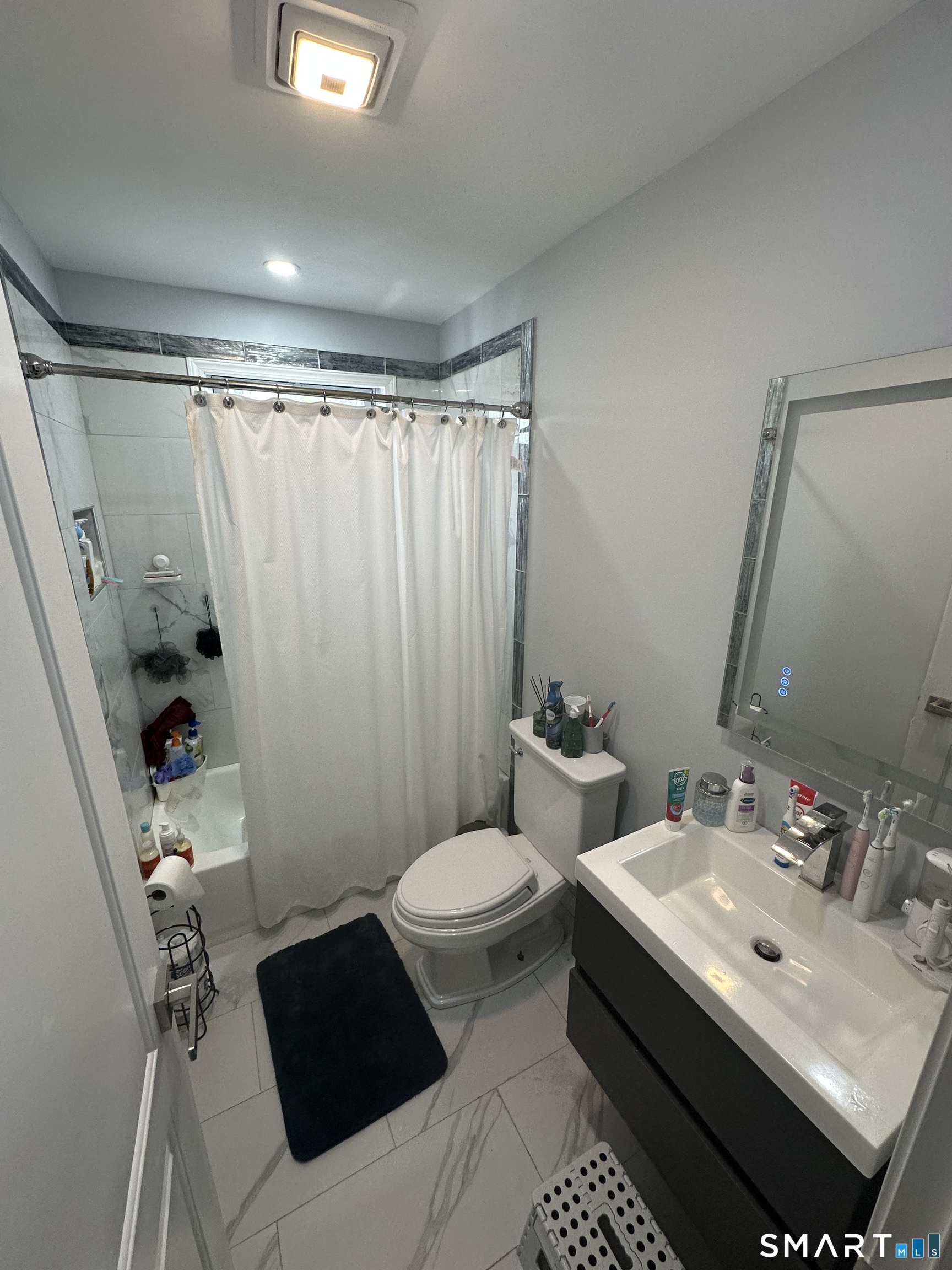 180 Pleasantview Avenue Bridgeport CT 06606