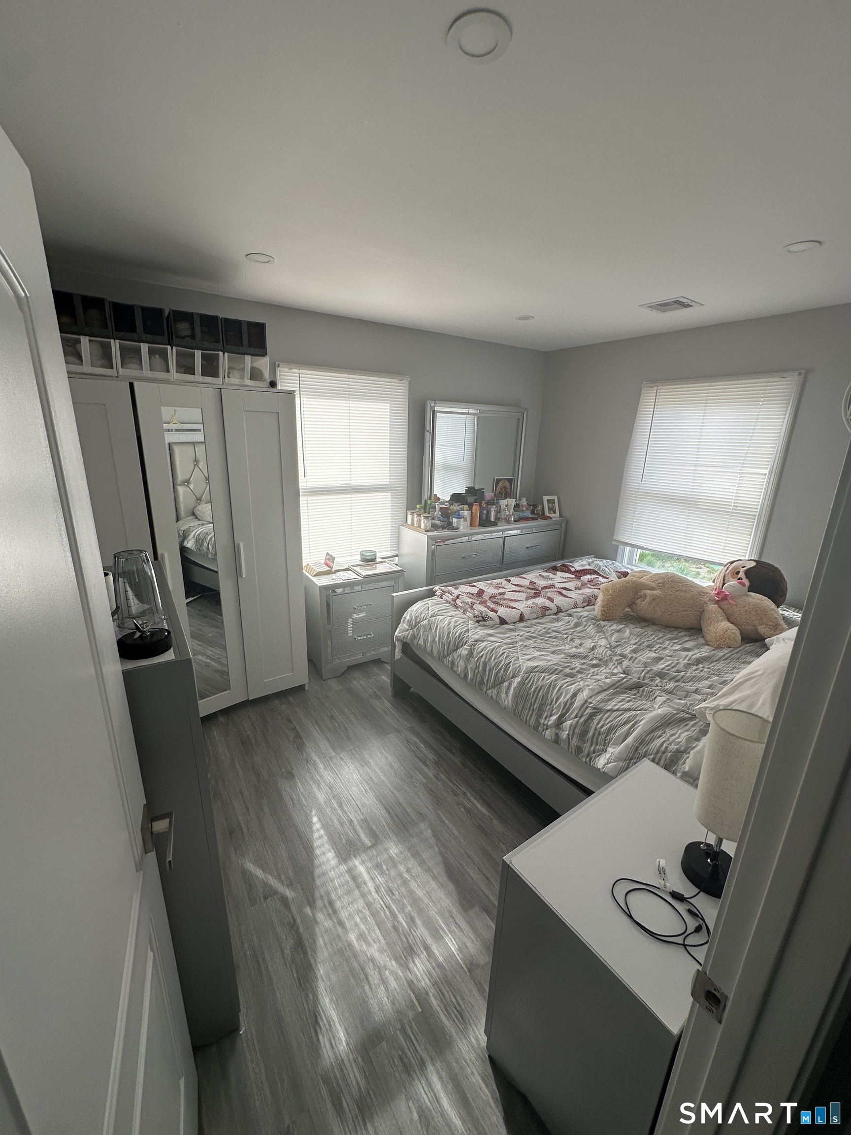 180 Pleasantview Avenue Bridgeport CT 06606