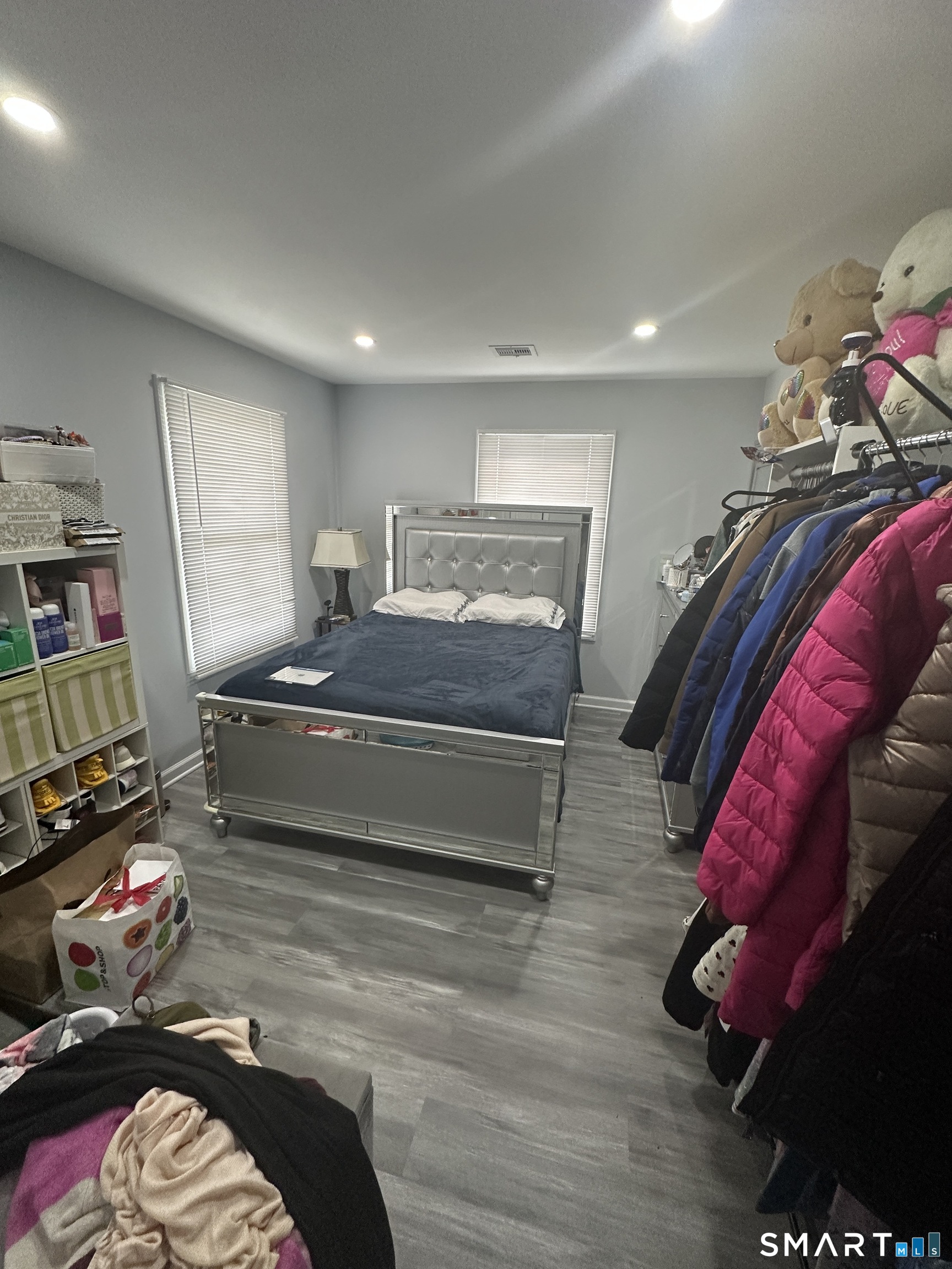 180 Pleasantview Avenue Bridgeport CT 06606