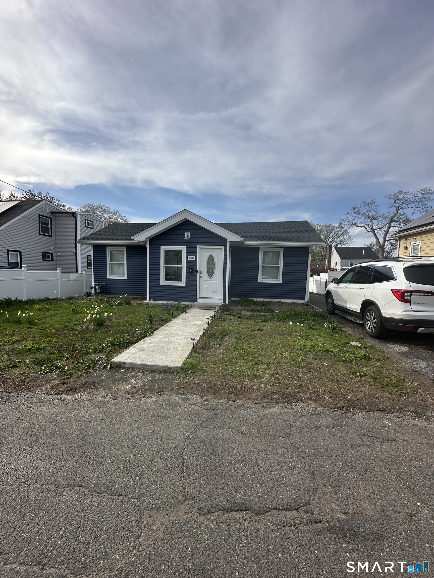 180 Pleasantview Avenue Bridgeport CT 06606