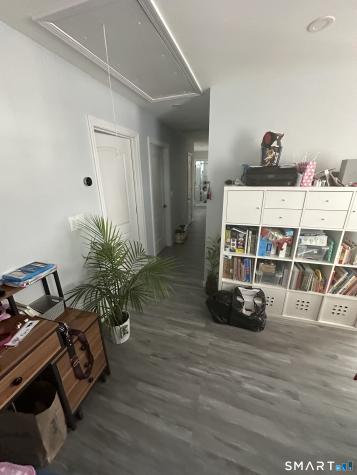 180 Pleasantview Avenue Bridgeport CT 06606