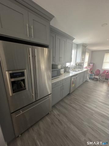 180 Pleasantview Avenue Bridgeport CT 06606