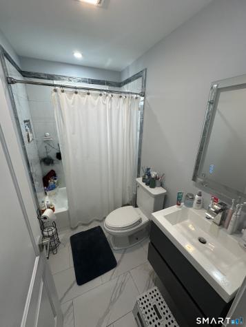 180 Pleasantview Avenue Bridgeport CT 06606