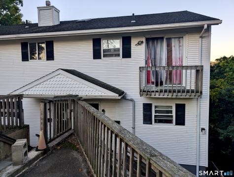 4 Oak Street Derby CT 06418