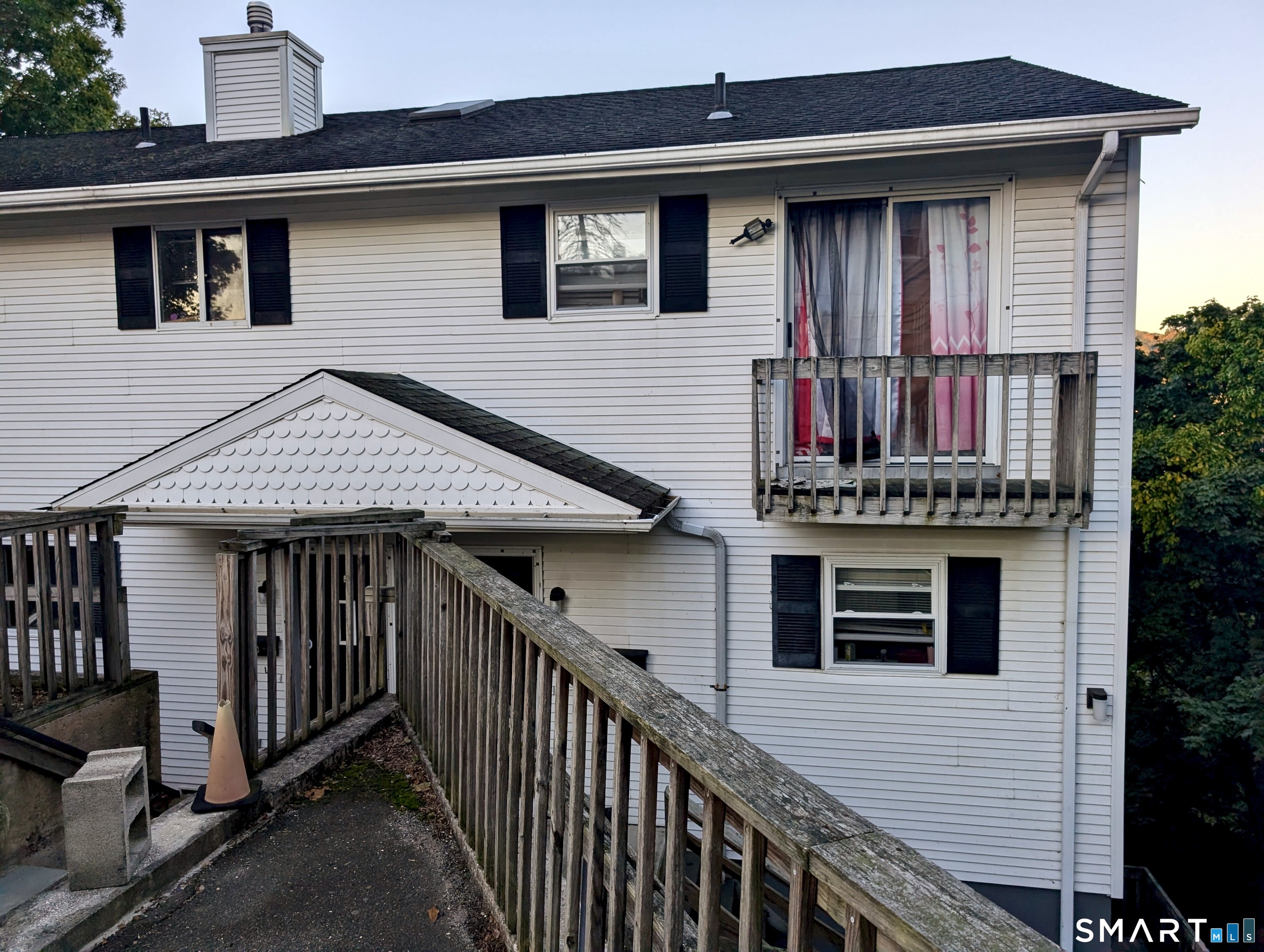 4 Oak Street Derby CT 06418