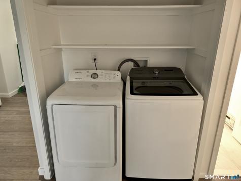 4 Oak Street Derby CT 06418