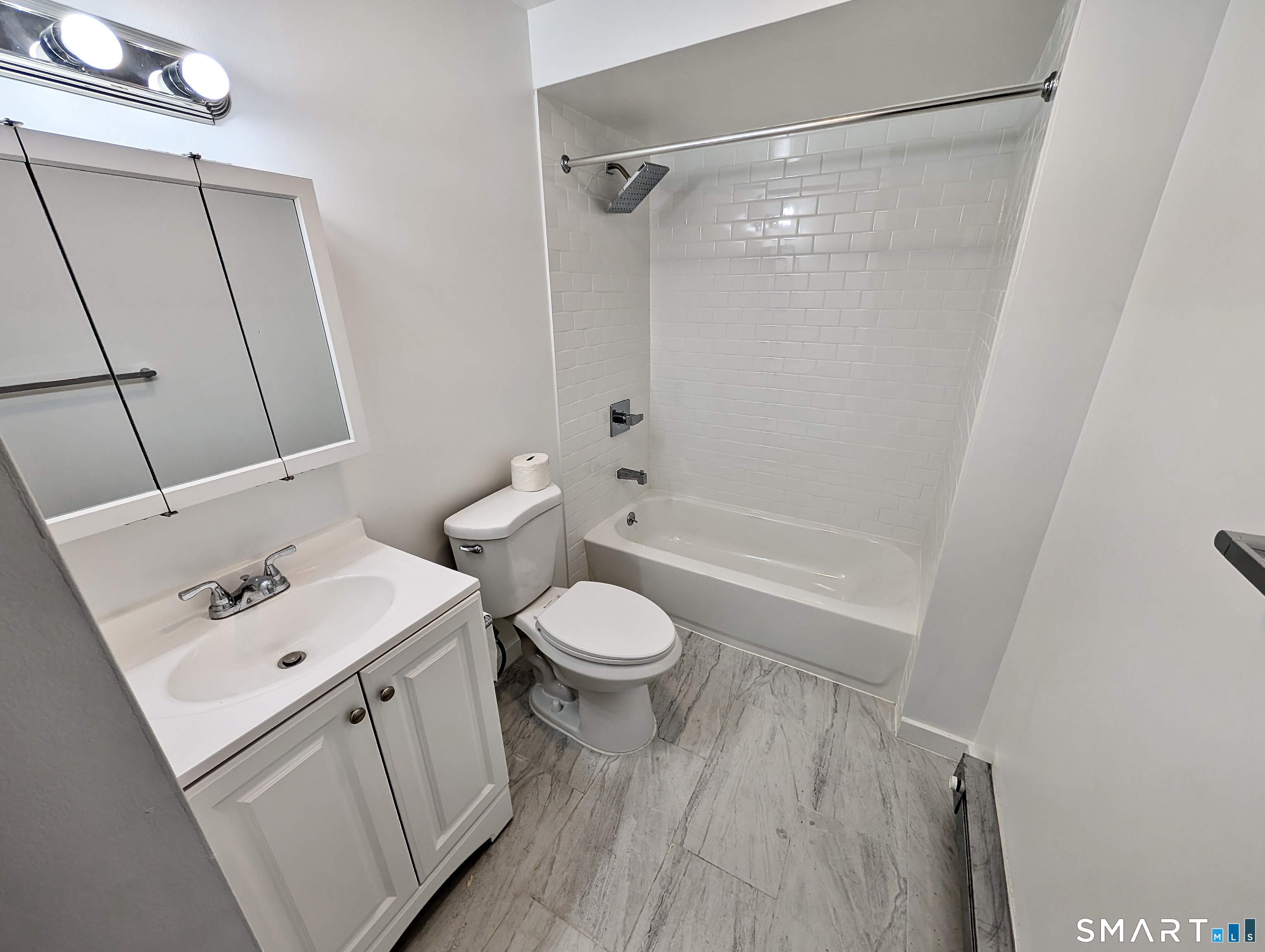 4 Oak Street Derby CT 06418