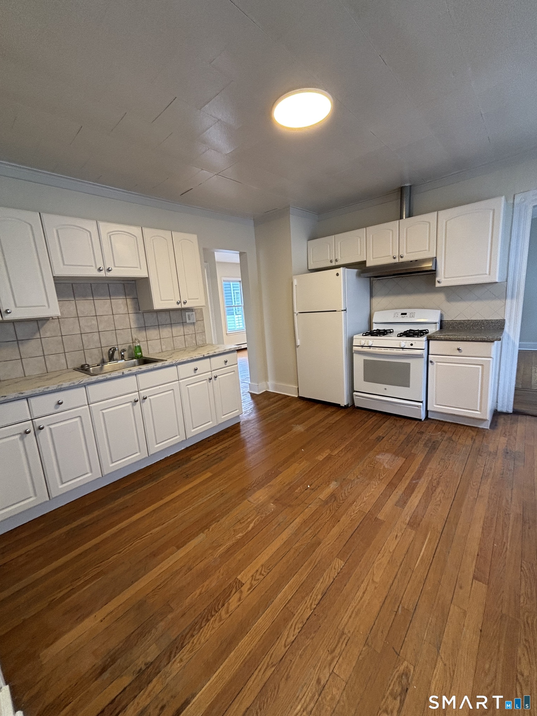 2395 Main Street Bridgeport CT 06606