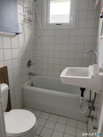 21 Holmes Avenue Waterbury CT 06710