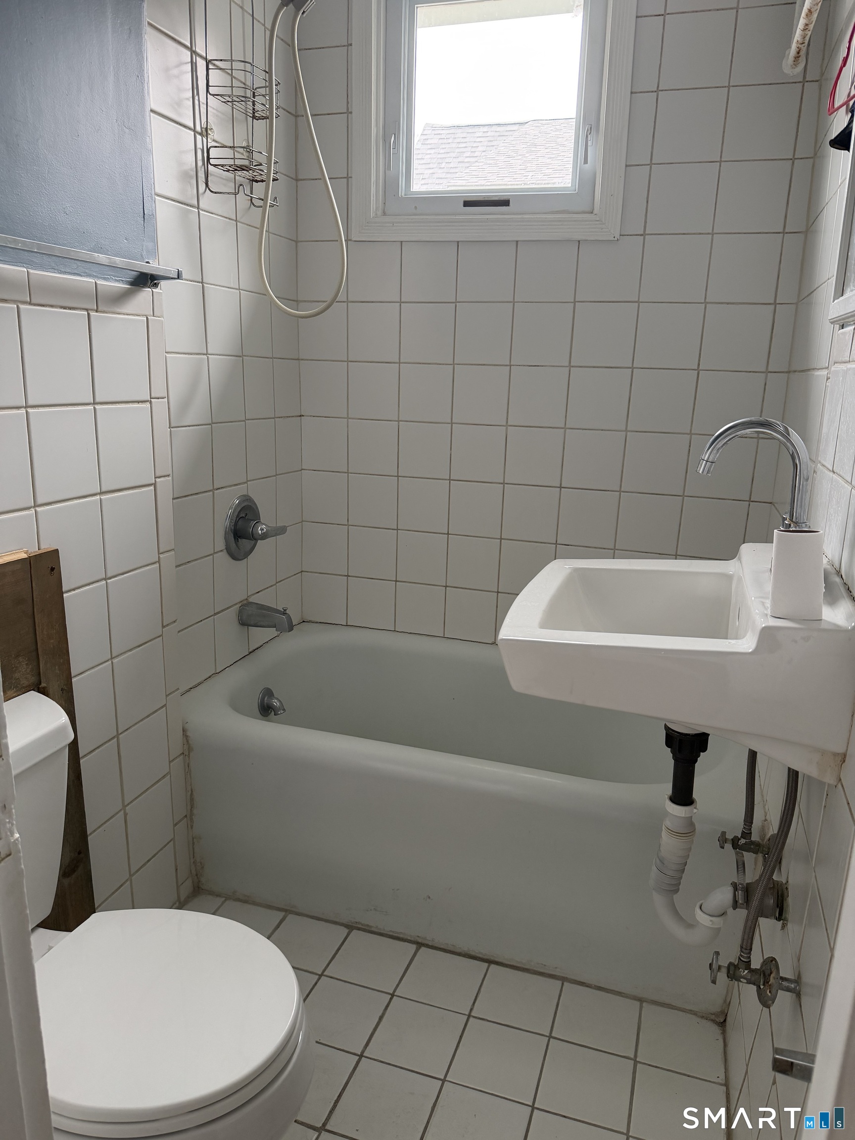 21 Holmes Avenue Waterbury CT 06710