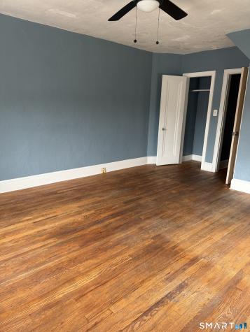 21 Holmes Avenue Waterbury CT 06710