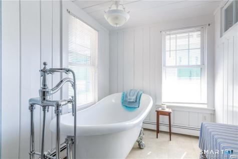 125 Island Avenue Madison CT 06443