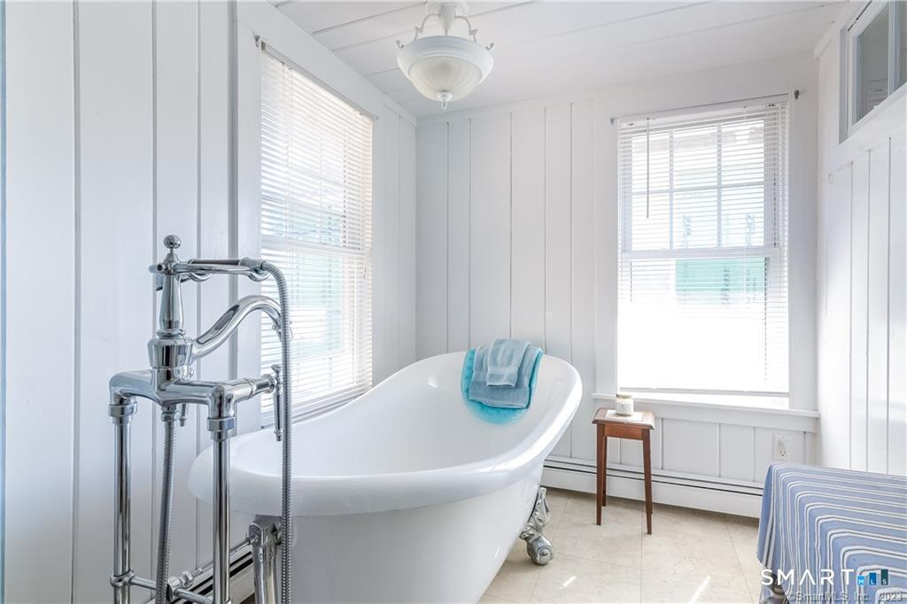 125 Island Avenue Madison CT 06443