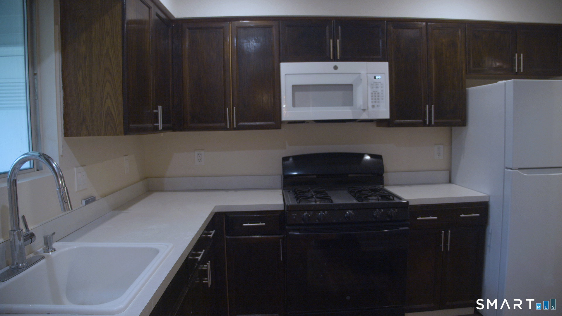 140 Thompson Street East Haven CT 06513