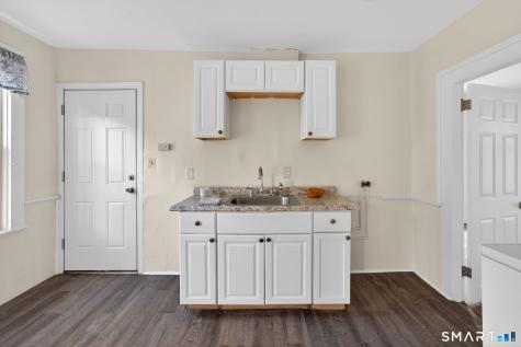 27 Beacon Street Waterbury CT 06704