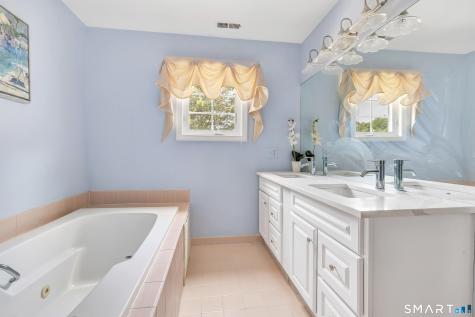 104 Hickory Woods Lane Stratford CT 06614