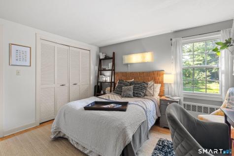 38 Barry Lane Simsbury CT 06070