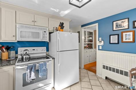 38 Barry Lane Simsbury CT 06070