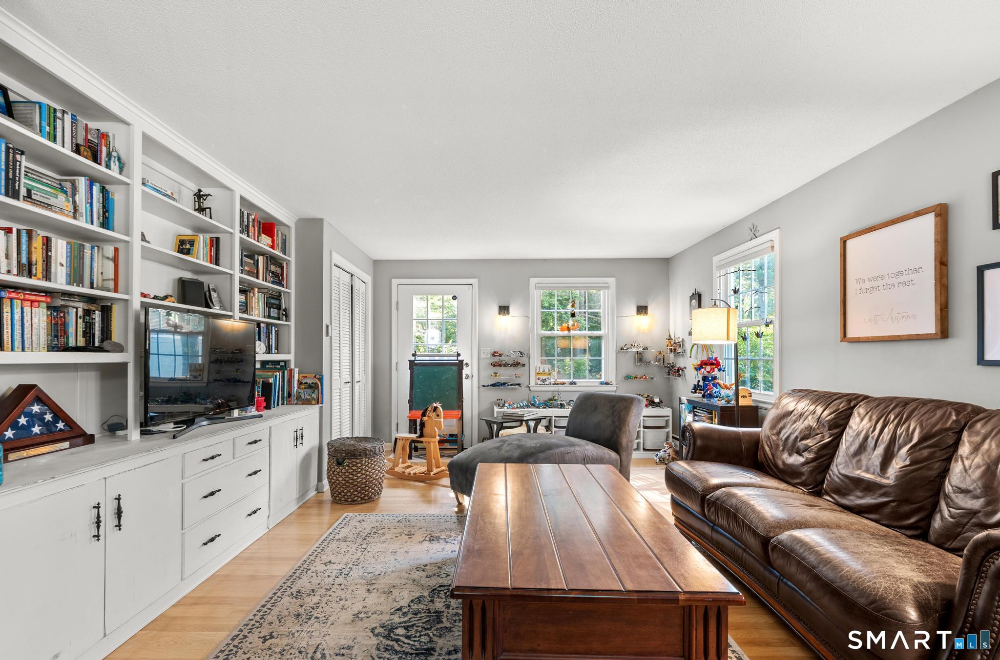 38 Barry Lane Simsbury CT 06070