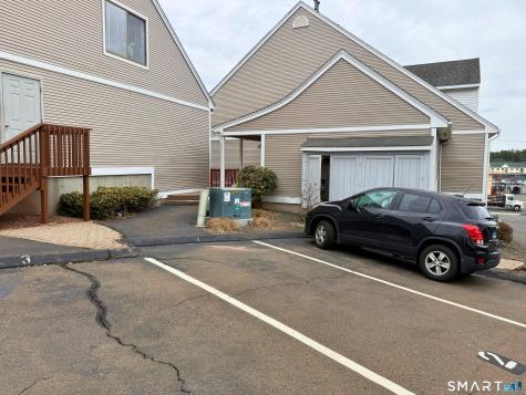 1690 Dixwell Avenue Hamden CT 06514