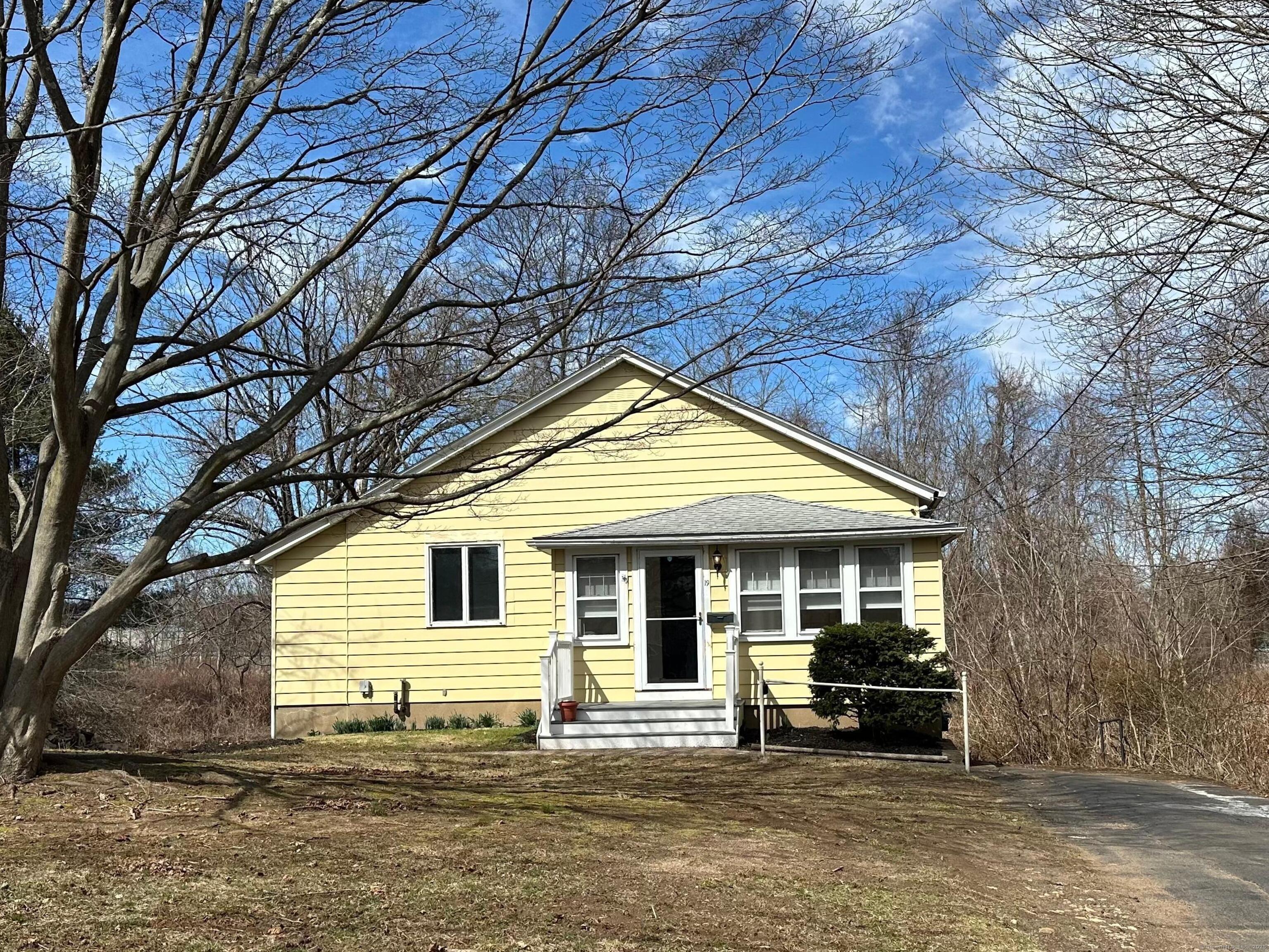 19 Curve Street Branford CT 06405