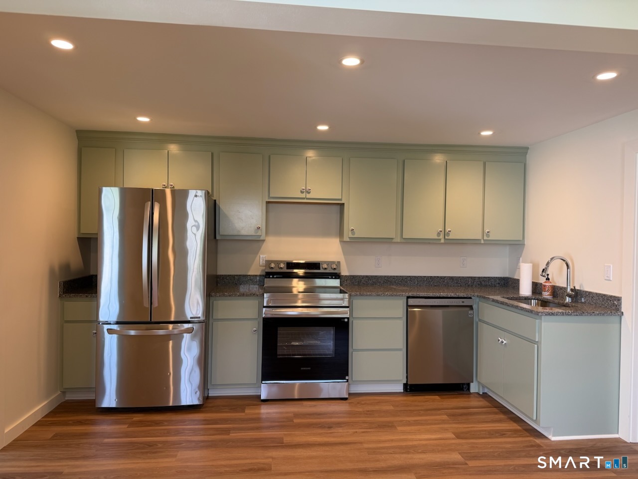 53 Church Street Canton CT 06019