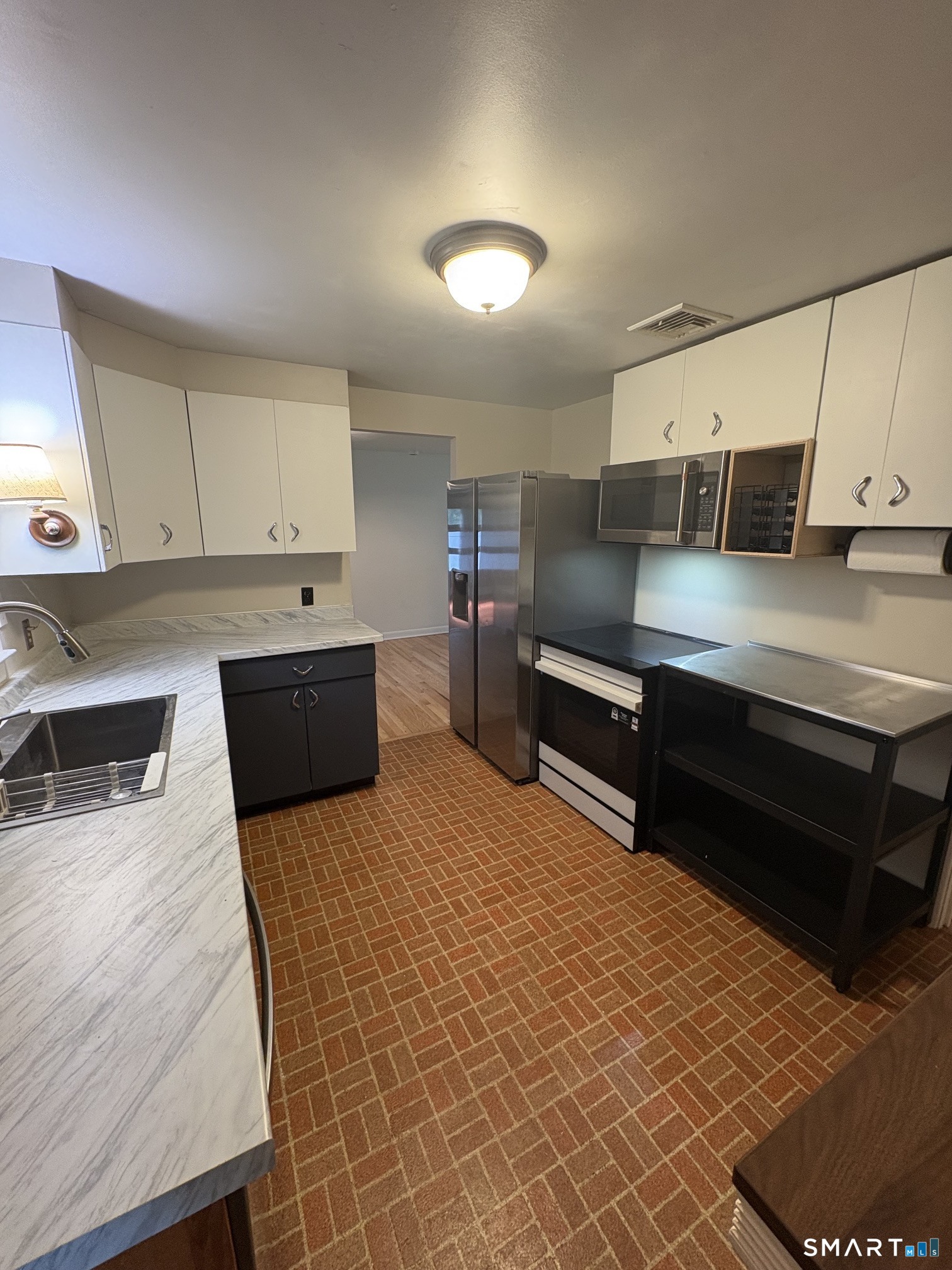 225 Riverside Drive Hamden CT 06518