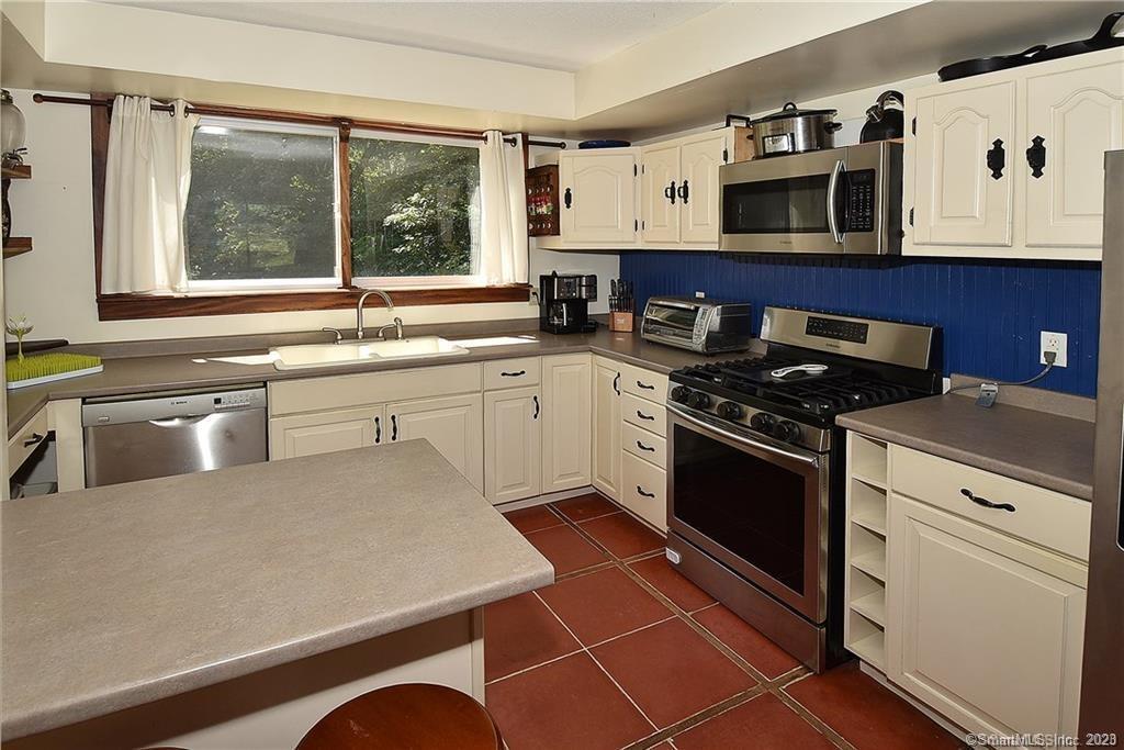 123 Fern Road Mansfield CT 06268