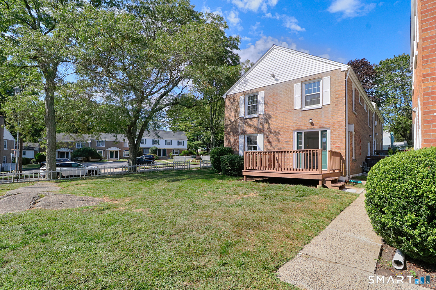 240 Sunnyridge Avenue Fairfield CT 06824