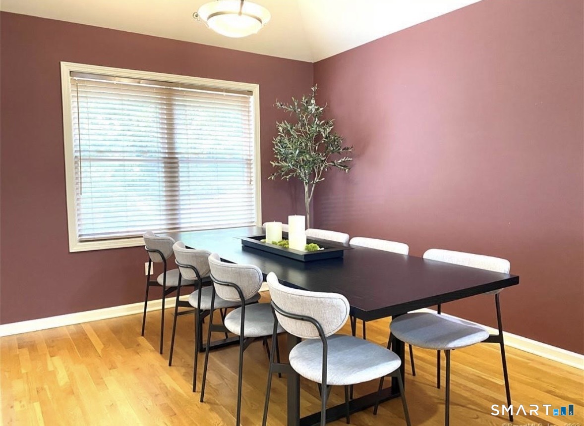11 Trout Brook Circle Newtown CT 06470