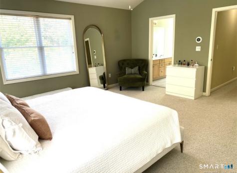 11 Trout Brook Circle Newtown CT 06470